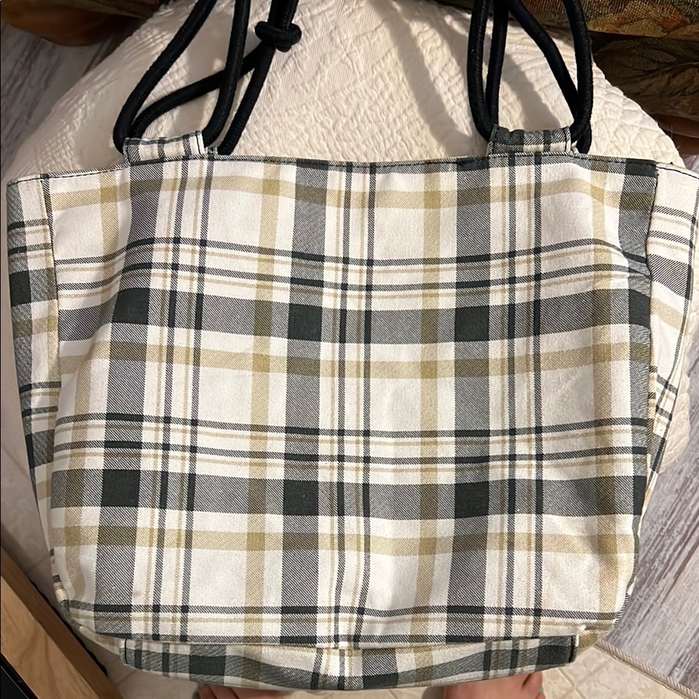 NWOT Farmhouse is my Style Plaid Tote Bag with Black Straps - Picture 4 of 10